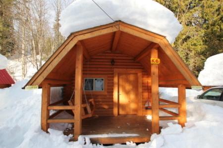 Revelstoke Campgrounds & Cabins Villa Dış mekan fotoğraf