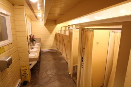 Revelstoke Campgrounds & Cabins Villa Dış mekan fotoğraf